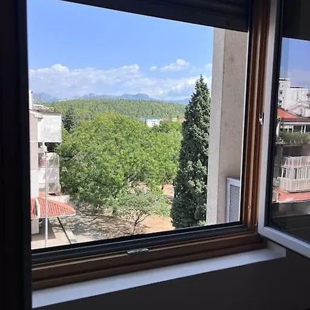 Charming And Nature Surrounded Апартаменты